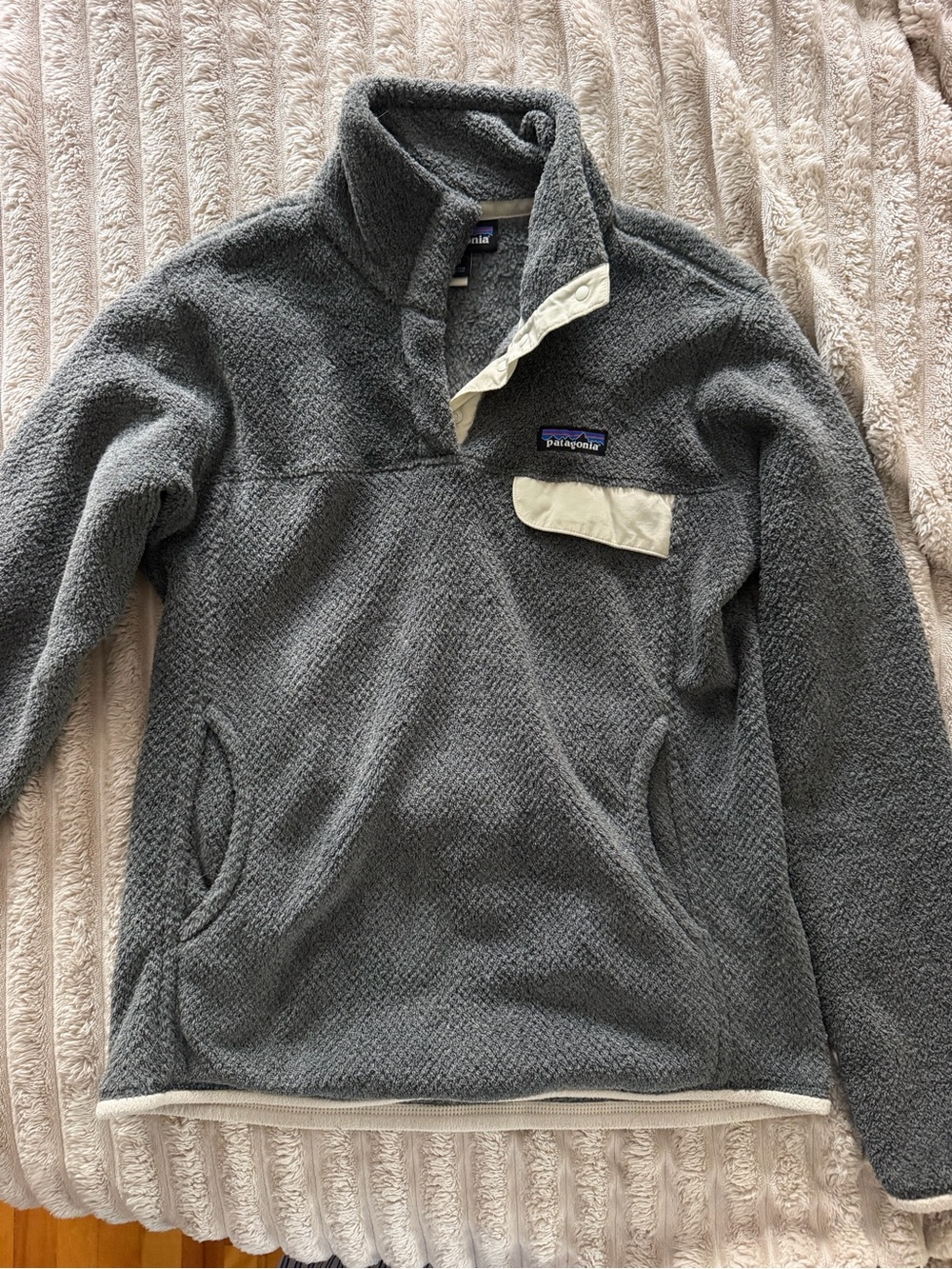 Patagonia Gray Fleece Zip-Up Sweater with Cream Trim